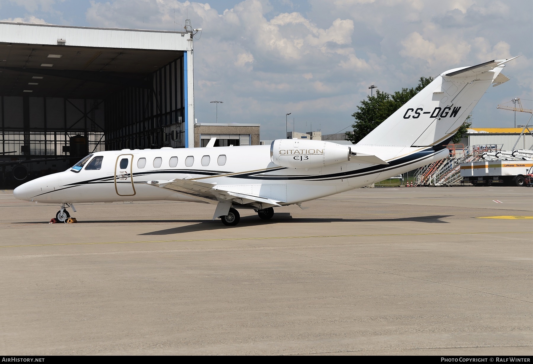 Aircraft Photo of CS-DGW | Cessna 525B CitationJet CJ3 | AirHistory.net #249430