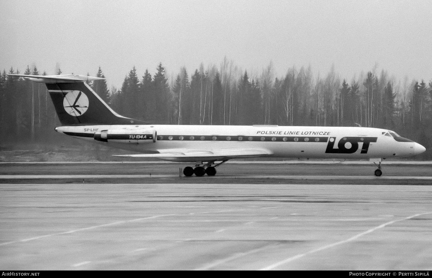 Aircraft Photo of SP-LHF | Tupolev Tu-134AK | LOT Polish Airlines - Polskie Linie Lotnicze | AirHistory.net #249432