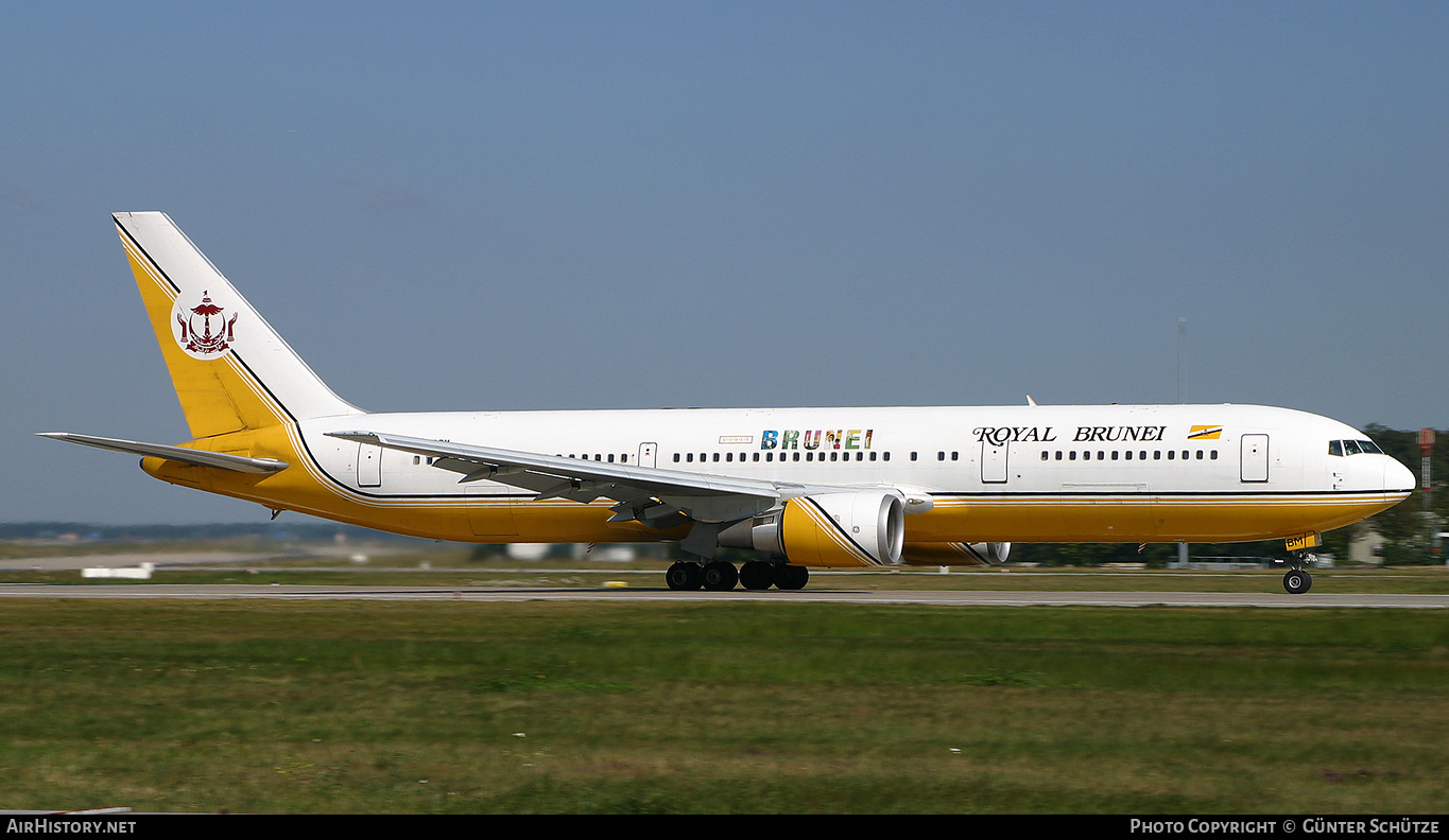Aircraft Photo of V8-RBM | Boeing 767-328/ER | Royal Brunei Airlines | AirHistory.net #249449