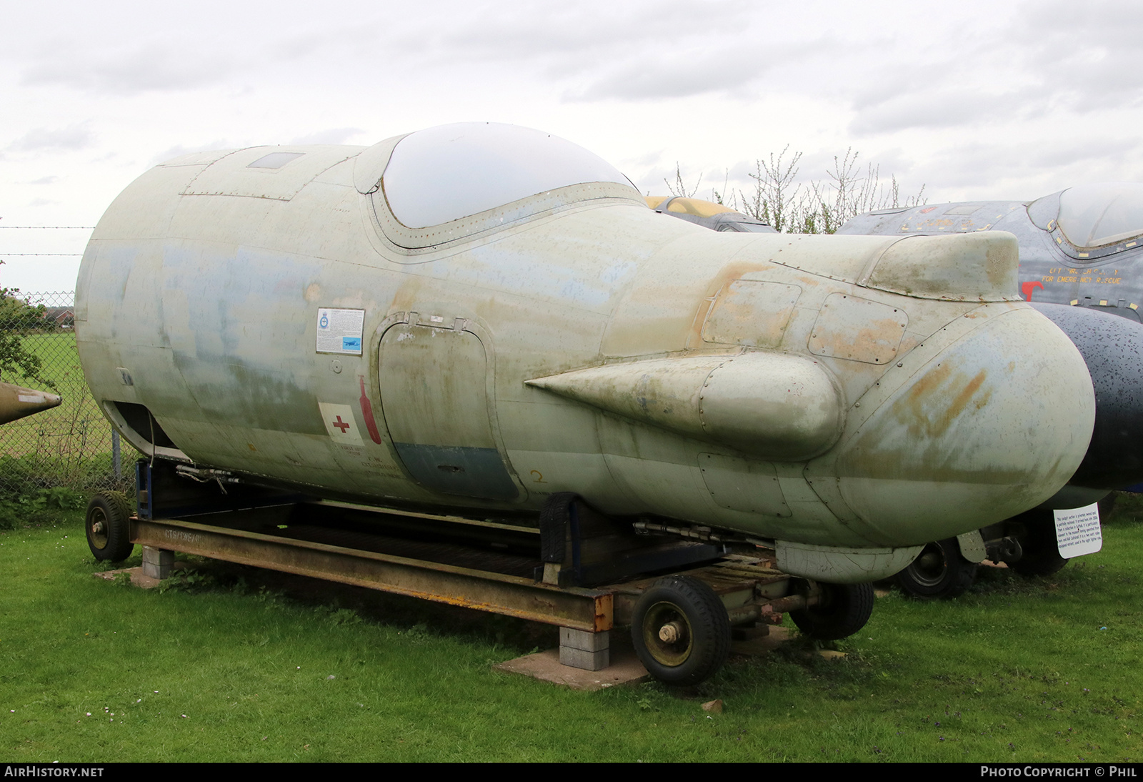 Aircraft Photo of WJ633 | English Electric Canberra T17A | UK - Air Force | AirHistory.net #249500