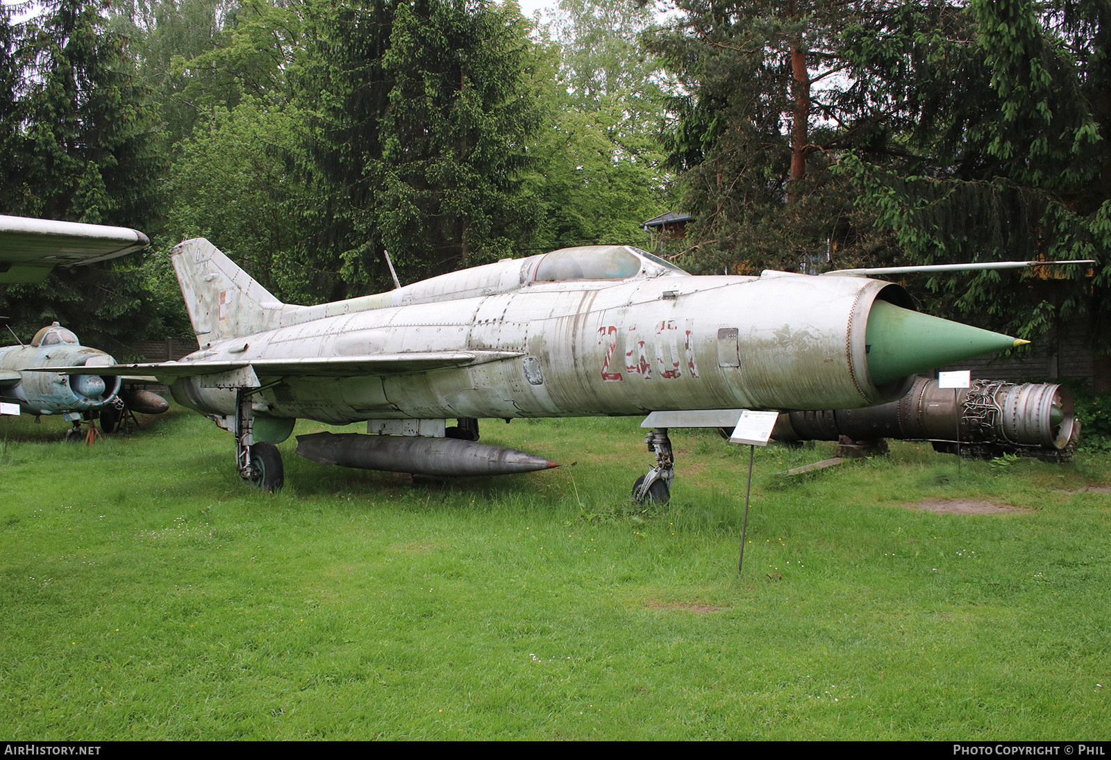 Aircraft Photo of 2401 | Mikoyan-Gurevich MiG-21PF | Poland - Air Force | AirHistory.net #249523