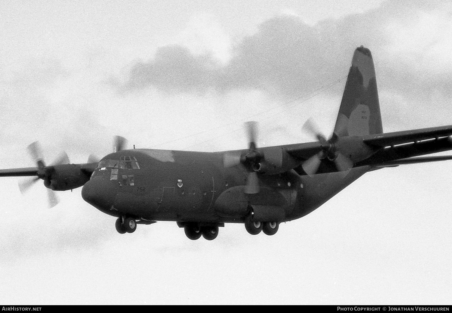 Aircraft Photo of 58-0752 / 80752 | Lockheed C-130B Hercules (L-282) | USA - Air Force | AirHistory.net #249603