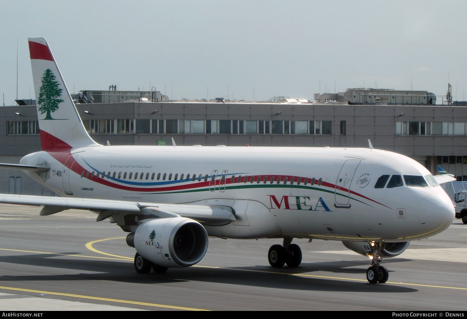 Aircraft Photo of T7-MRA | Airbus A320-214 | MEA - Middle East Airlines | AirHistory.net #249707
