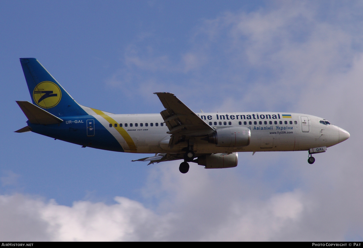 Aircraft Photo of UR-GAL | Boeing 737-341 | Ukraine International Airlines | AirHistory.net #249749