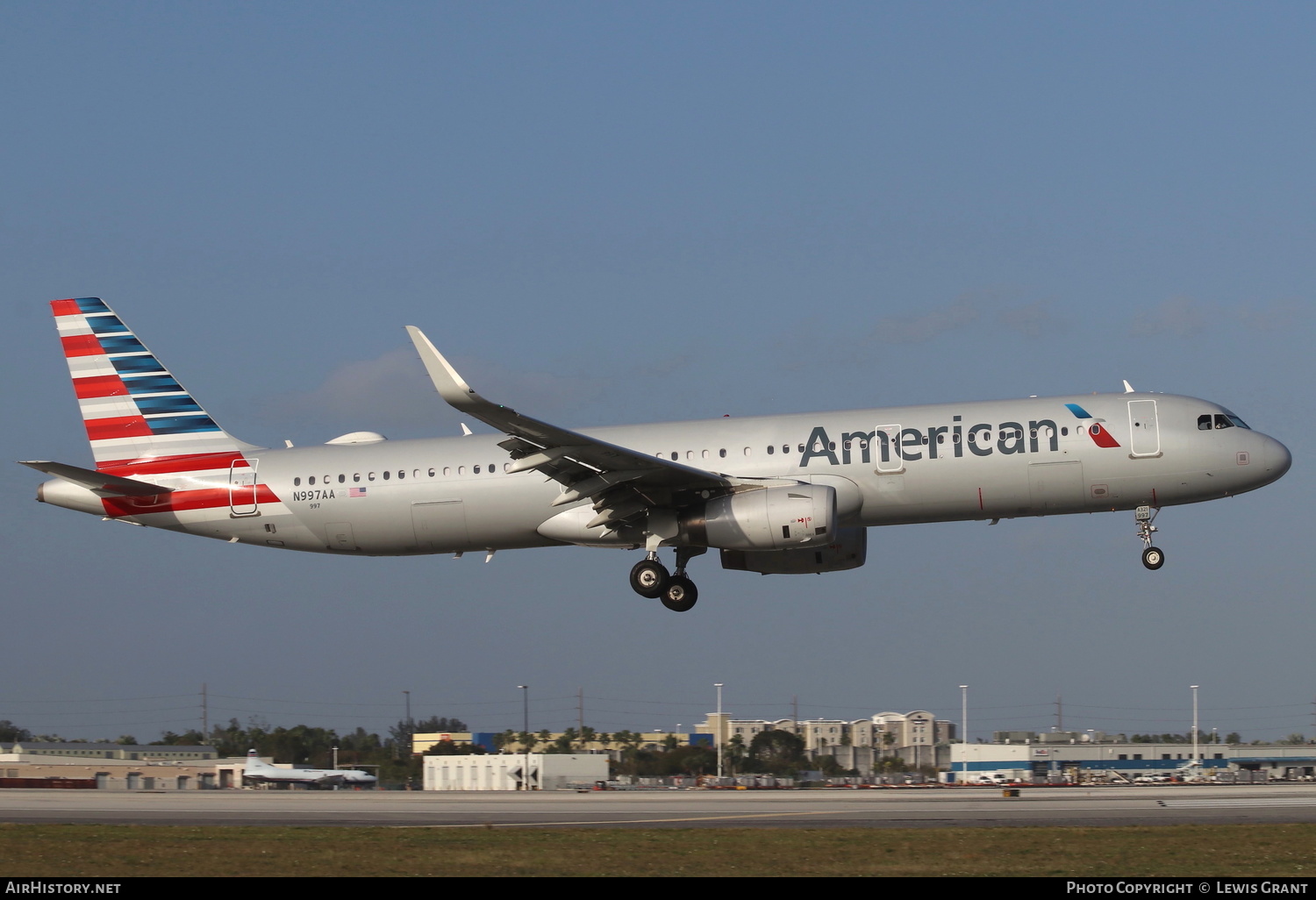 Aircraft Photo of N997AA | Airbus A321-231 | American Airlines | AirHistory.net #249774