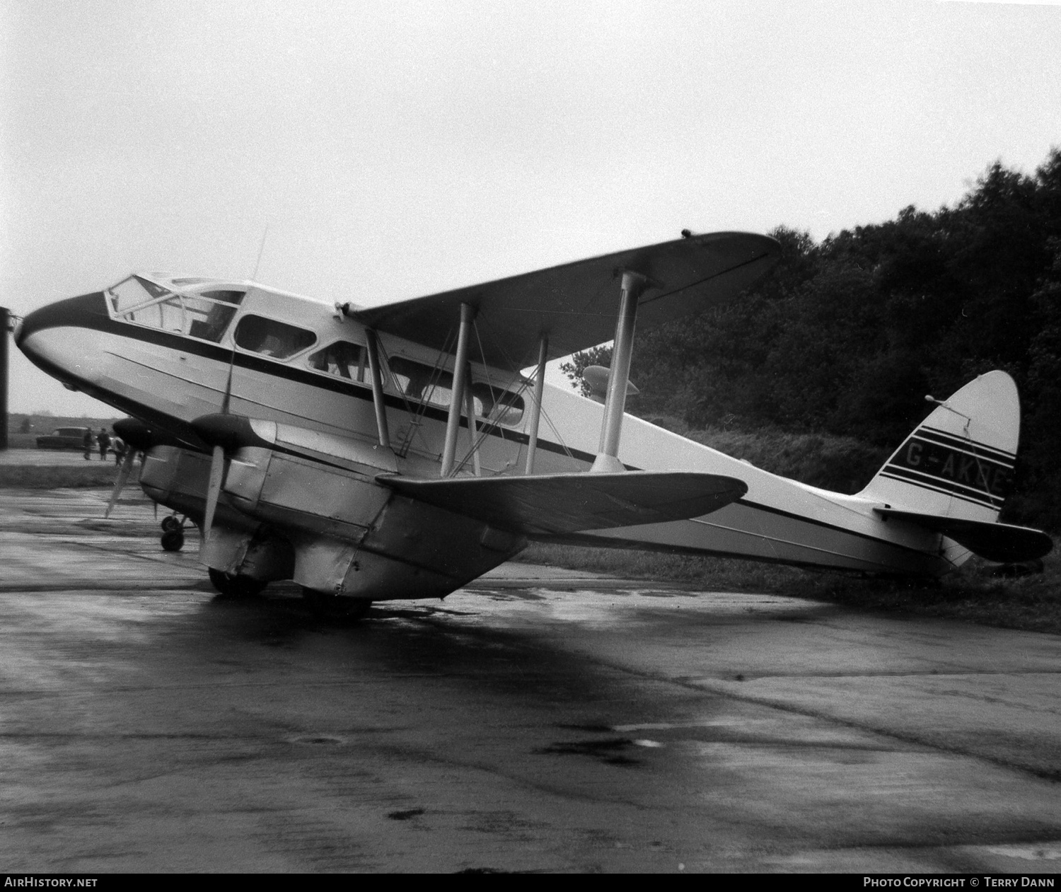 Aircraft Photo of G-AKOE | De Havilland D.H. 89A Dragon Rapide Mk.4 | AirHistory.net #249924