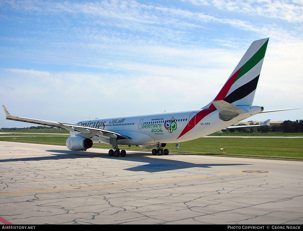 Aircraft Photo of A6-EKU | Airbus A330-243 | Emirates | AirHistory.net #249932
