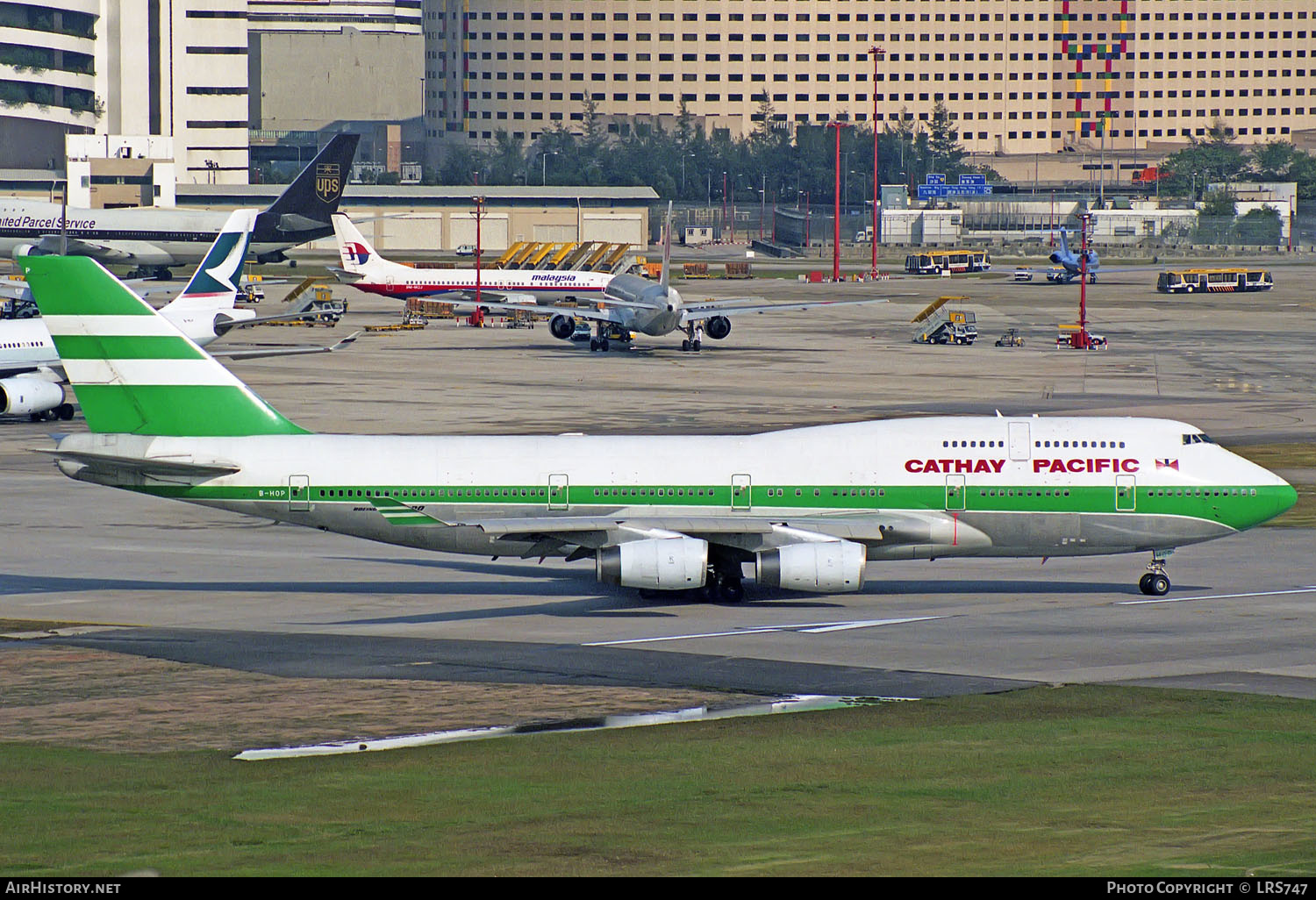 Aircraft Photo of B-HOP | Boeing 747-467 | Cathay Pacific Airways | AirHistory.net #249997