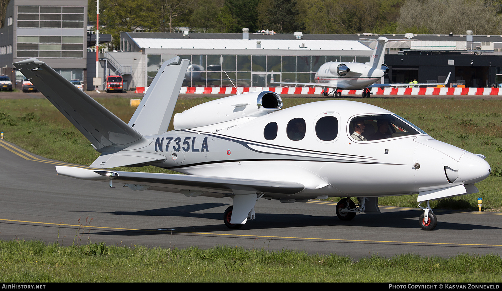 Aircraft Photo of N735LA | Cirrus SF-50 Vision | AirHistory.net #250065