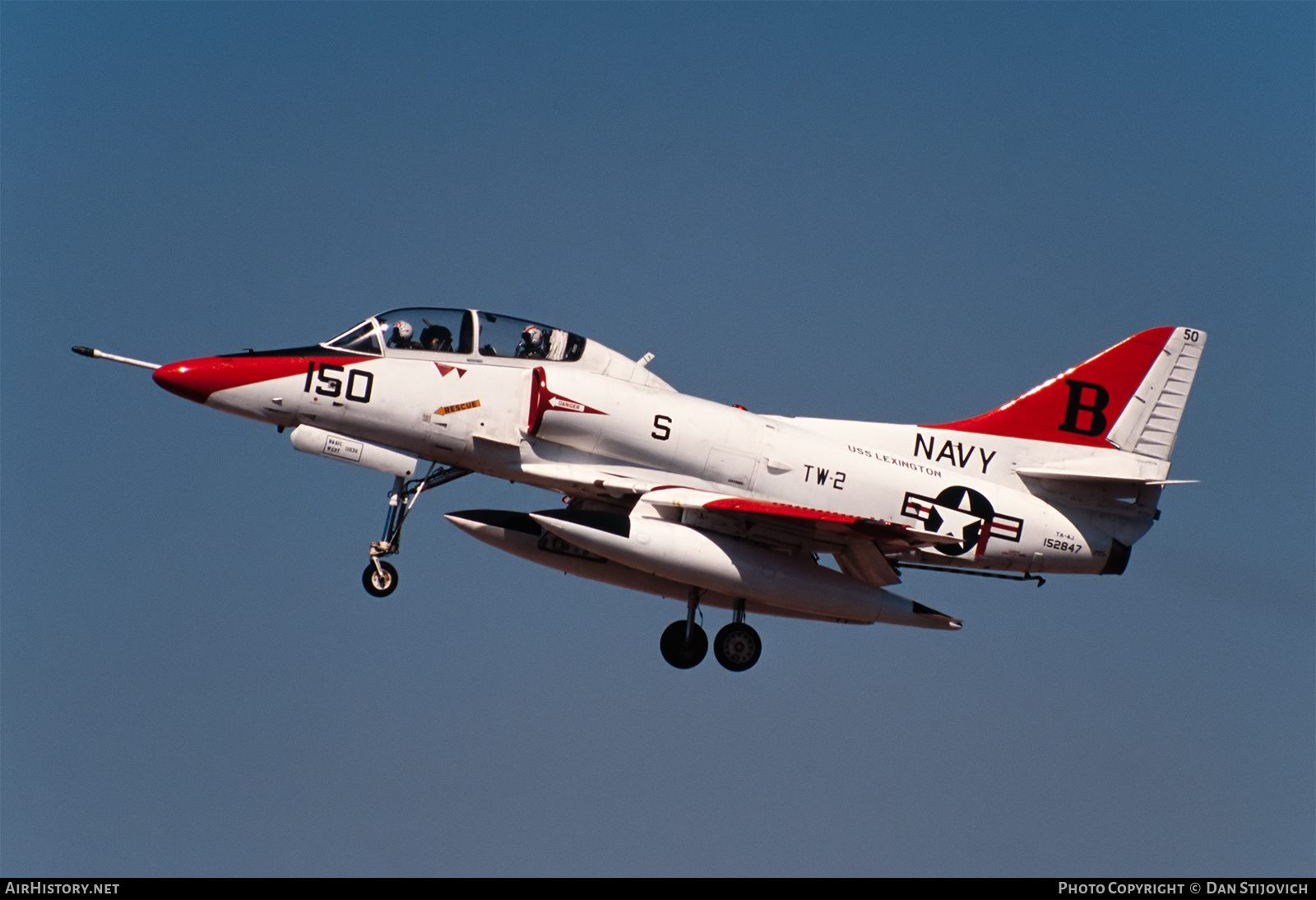 Aircraft Photo of 152847 | Douglas TA-4J Skyhawk | USA - Navy | AirHistory.net #250123