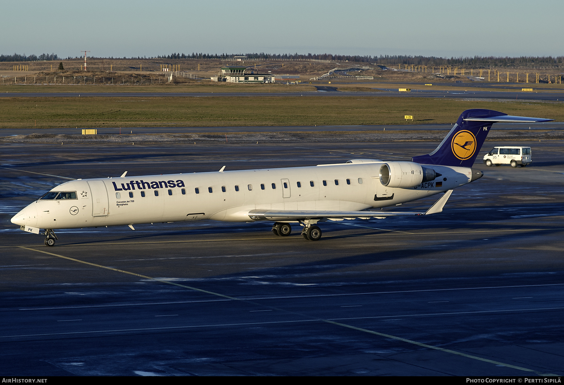 Aircraft Photo of D-ACPK | Bombardier CRJ-701ER (CL-600-2C10) | Lufthansa | AirHistory.net #250198
