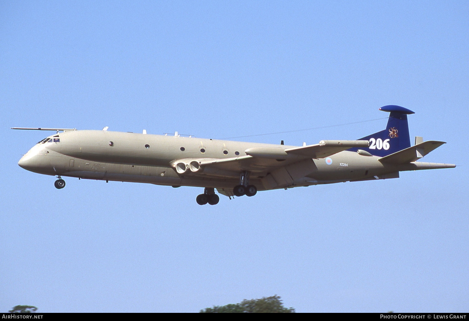 Aircraft Photo of XZ284 | Hawker Siddeley Nimrod MR2 | UK - Air Force | AirHistory.net #250199