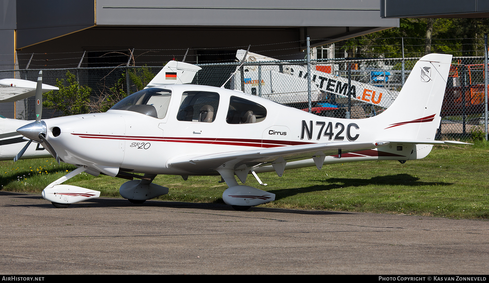 Aircraft Photo of N742C | Cirrus SR-20 G1 | AirHistory.net #250213