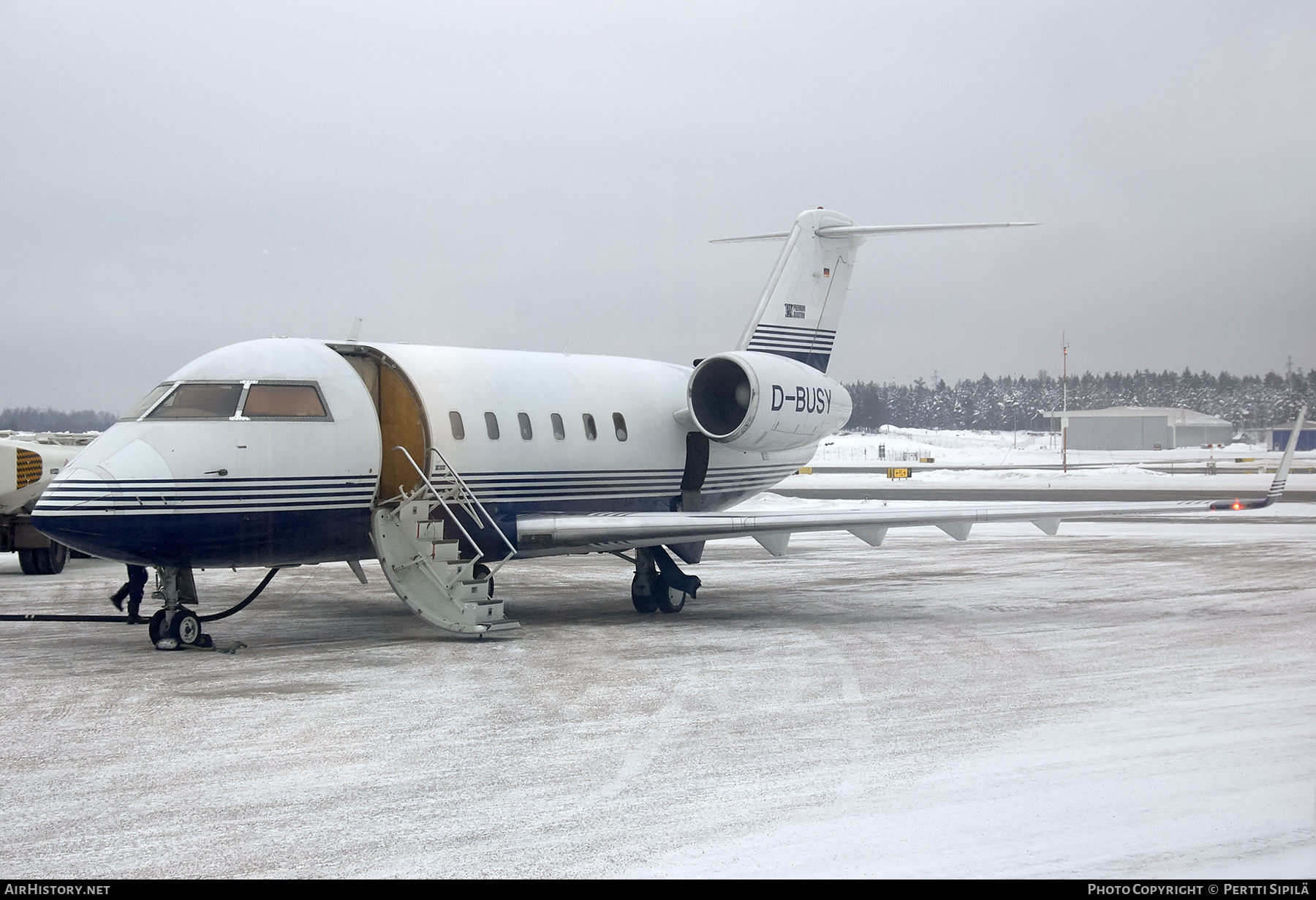 Aircraft Photo of D-BUSY | Canadair Challenger 600S (CL-600-1A11) | Premium Aviation | AirHistory.net #250266