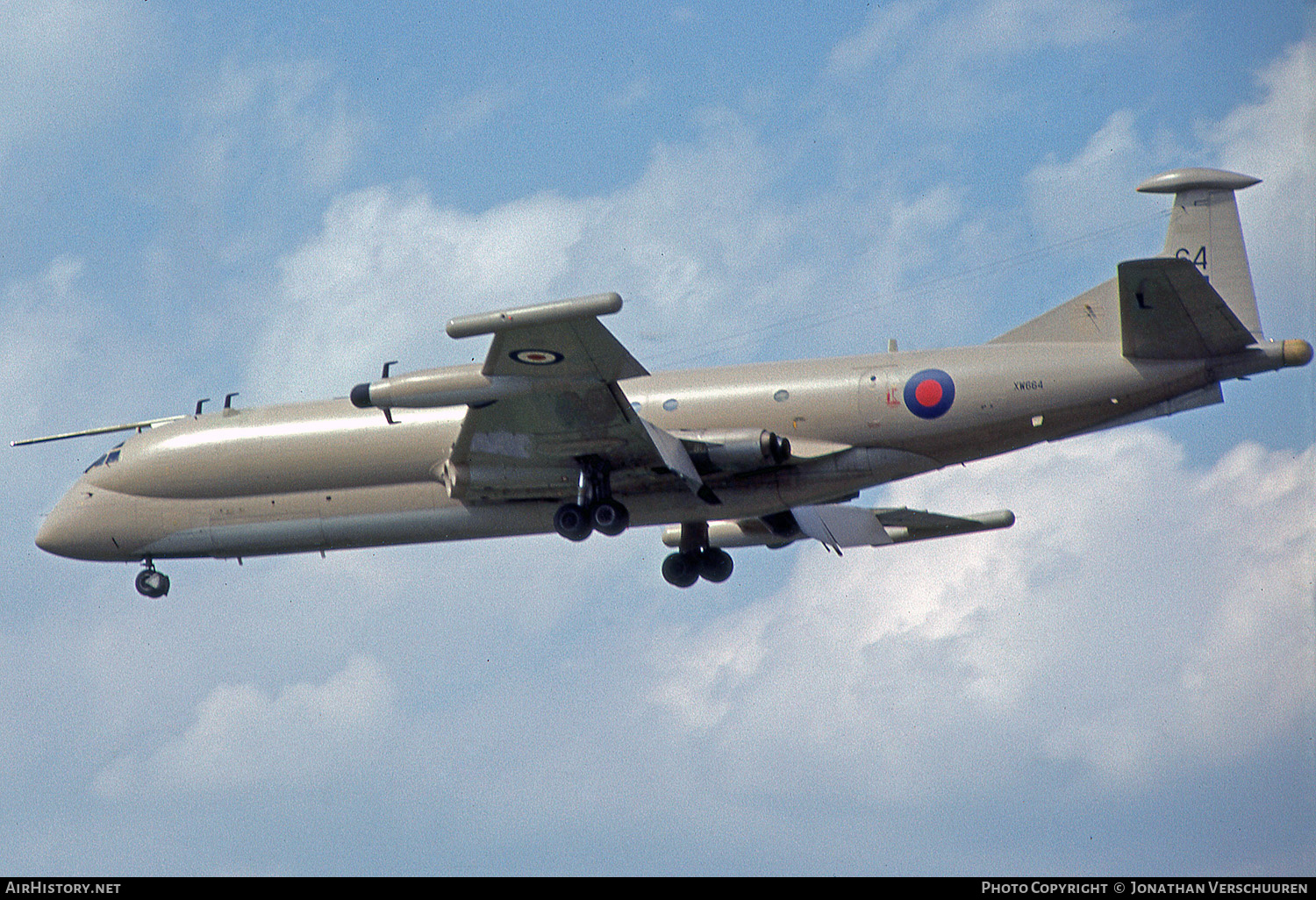 Aircraft Photo of XW664 | Hawker Siddeley HS-801 Nimrod R.1P | UK - Air Force | AirHistory.net #250410