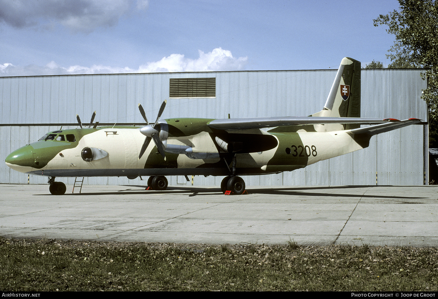Aircraft Photo of 3208 | Antonov An-26 | Slovakia - Air Force | AirHistory.net #250432