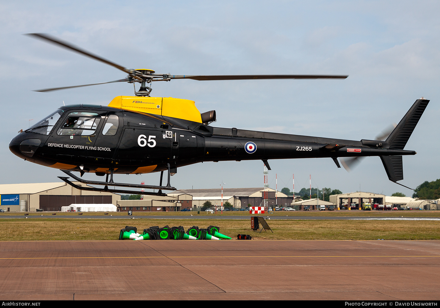 Aircraft Photo of ZJ265 | Eurocopter AS-350BB Squirrel HT1 | UK - Air Force | AirHistory.net #250441