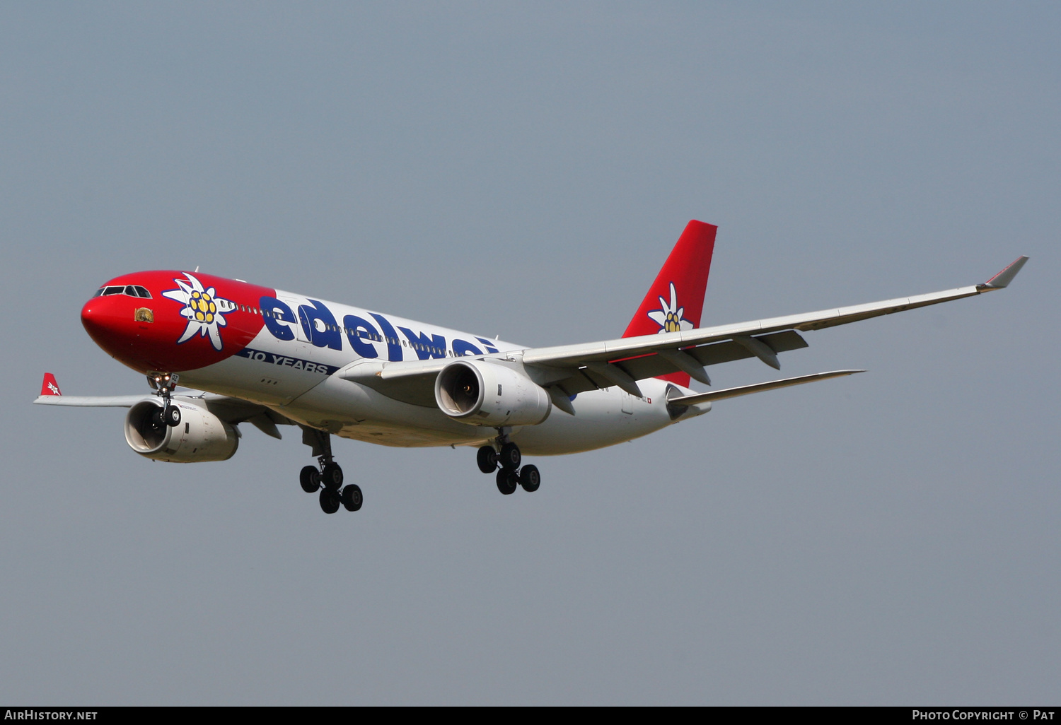 Aircraft Photo of HB-IQZ | Airbus A330-243 | Edelweiss Air | AirHistory.net #250442