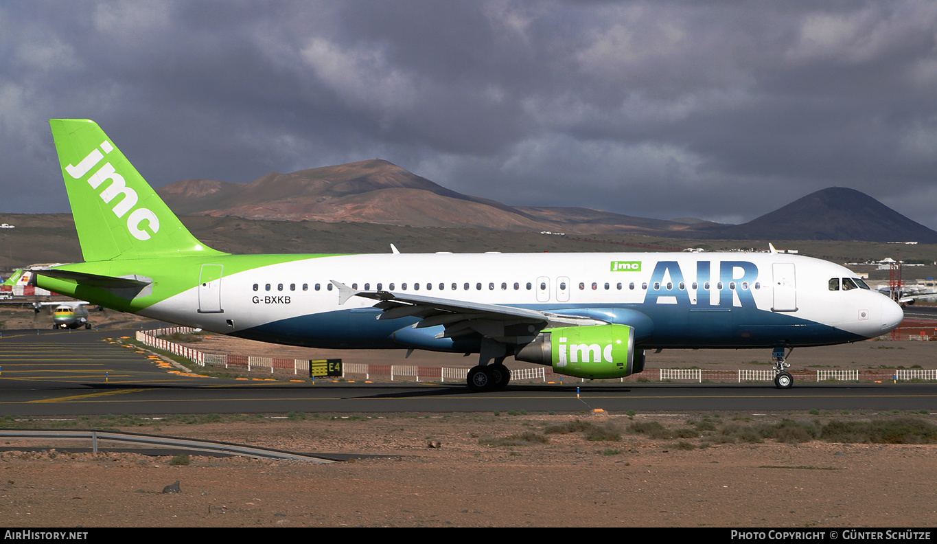 Aircraft Photo of G-BXKB | Airbus A320-214 | JMC Air | AirHistory.net #250544