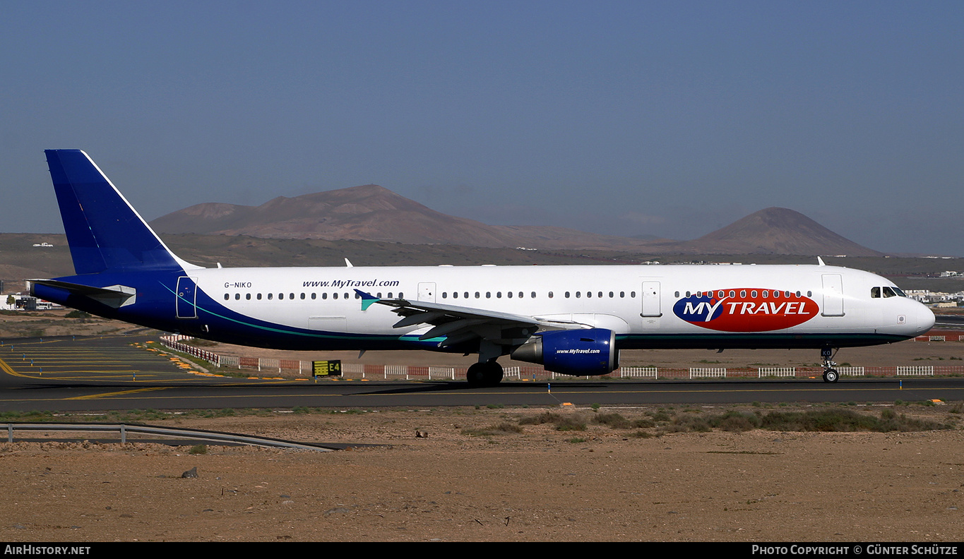 Aircraft Photo of G-NIKO | Airbus A321-211 | MyTravel Airways | AirHistory.net #250557