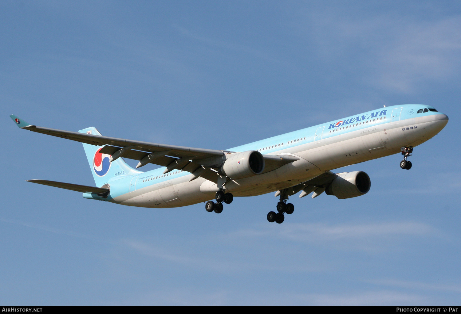 Aircraft Photo of HL7584 | Airbus A330-323 | Korean Air | AirHistory.net #250603
