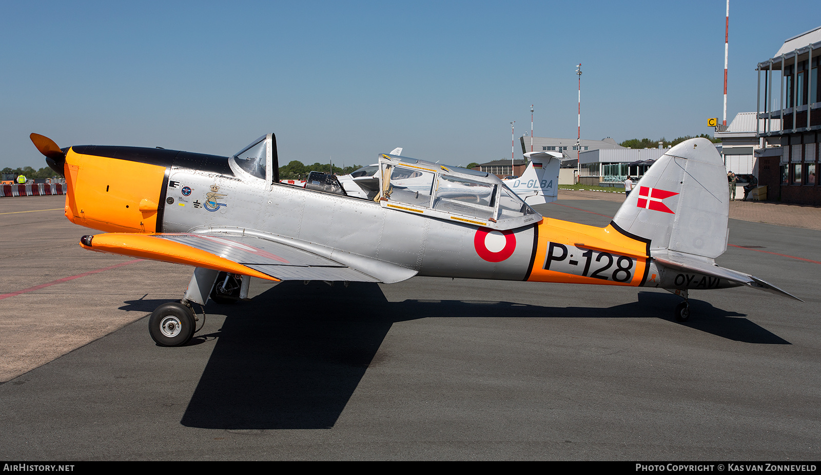 Aircraft Photo of OY-AVL / P-128 | De Havilland DHC-1 Chipmunk Mk22 | Denmark - Air Force | AirHistory.net #250623