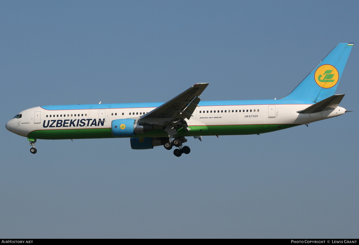 Aircraft Photo of UK67001 | Boeing 767-33P/ER | Uzbekistan Airways | AirHistory.net #250706