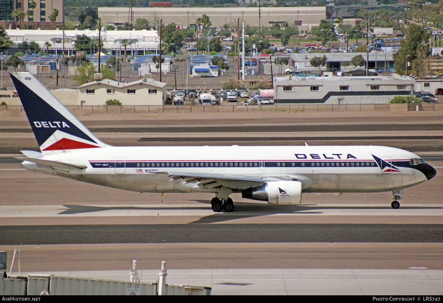 Aircraft Photo of N109DL | Boeing 767-232 | Delta Air Lines | AirHistory.net #250718