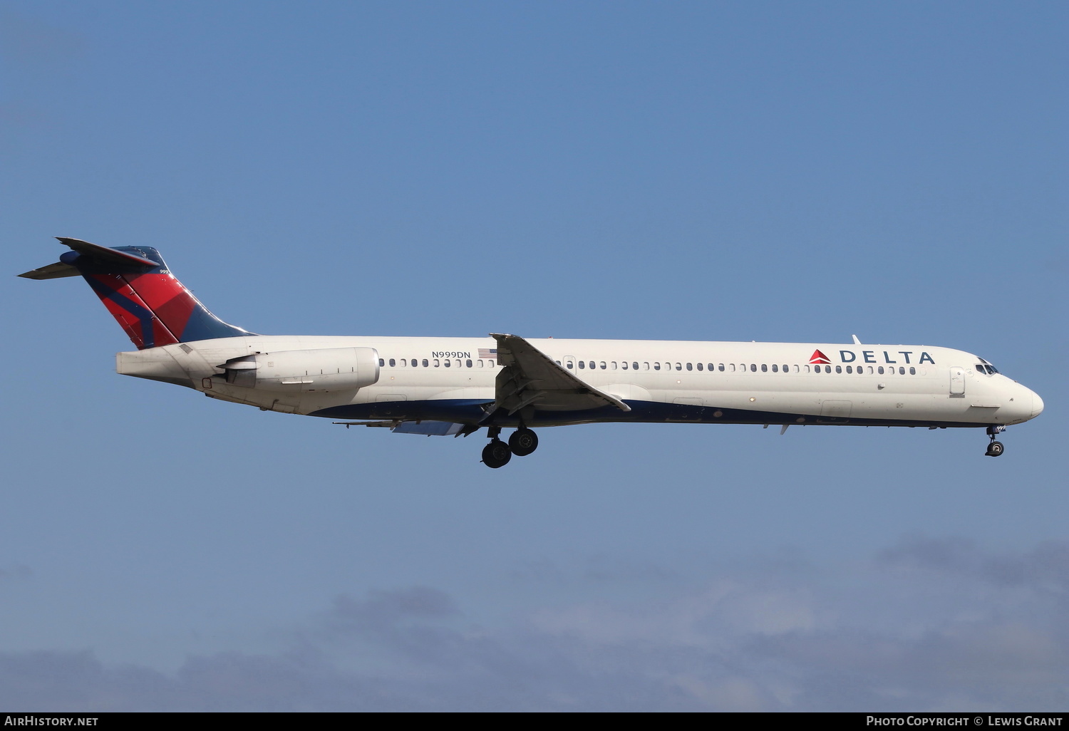 Aircraft Photo of N999DN | McDonnell Douglas MD-88 | Delta Air Lines | AirHistory.net #250742