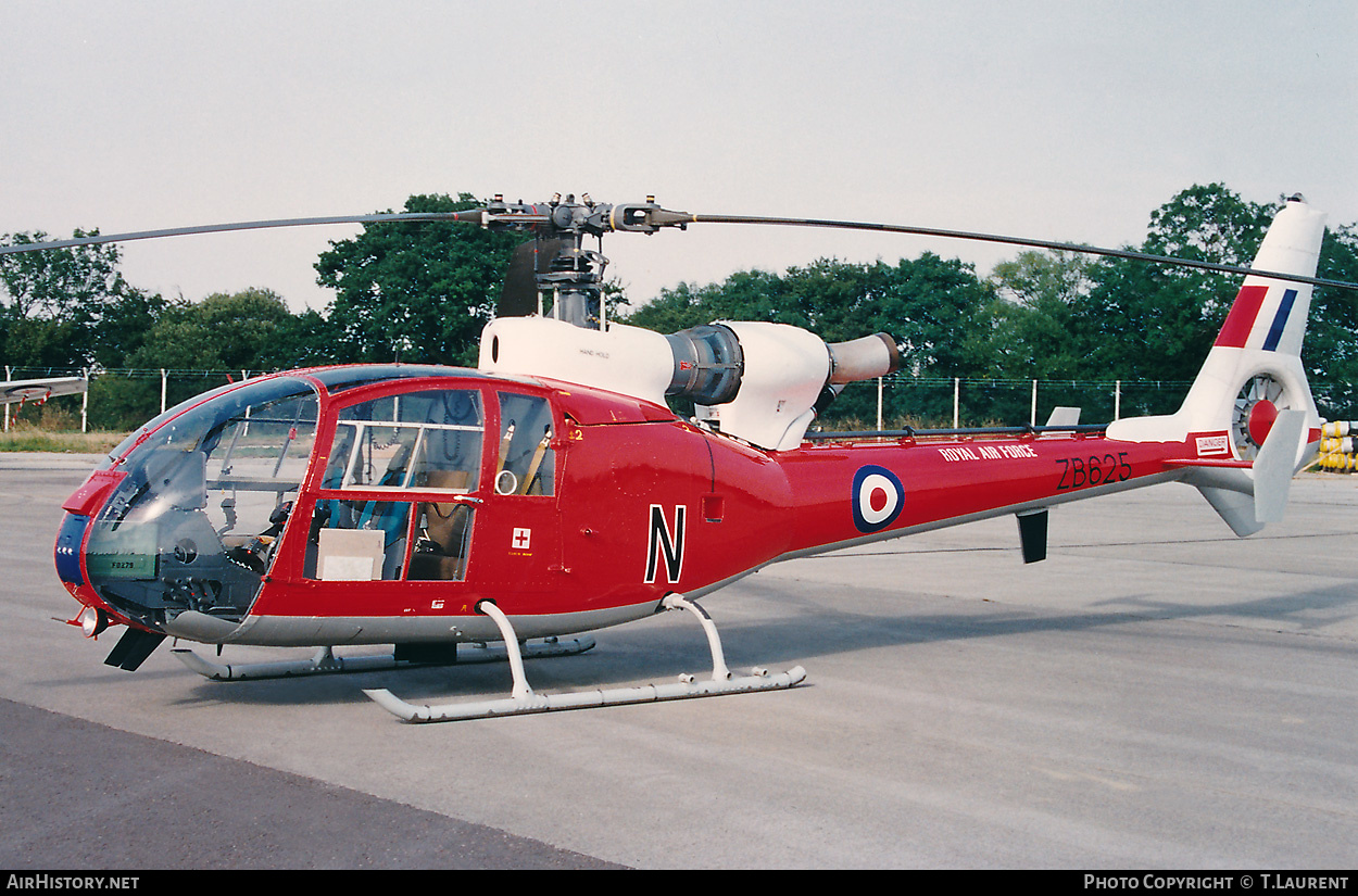 Aircraft Photo of ZB625 | Aerospatiale SA-341D Gazelle HT3 | UK - Air Force | AirHistory.net #250843