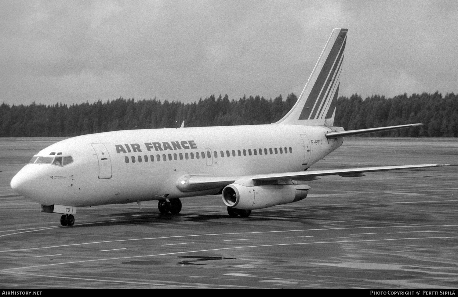 Aircraft Photo of F-GBYQ | Boeing 737-228/Adv | Air France | AirHistory.net #250984