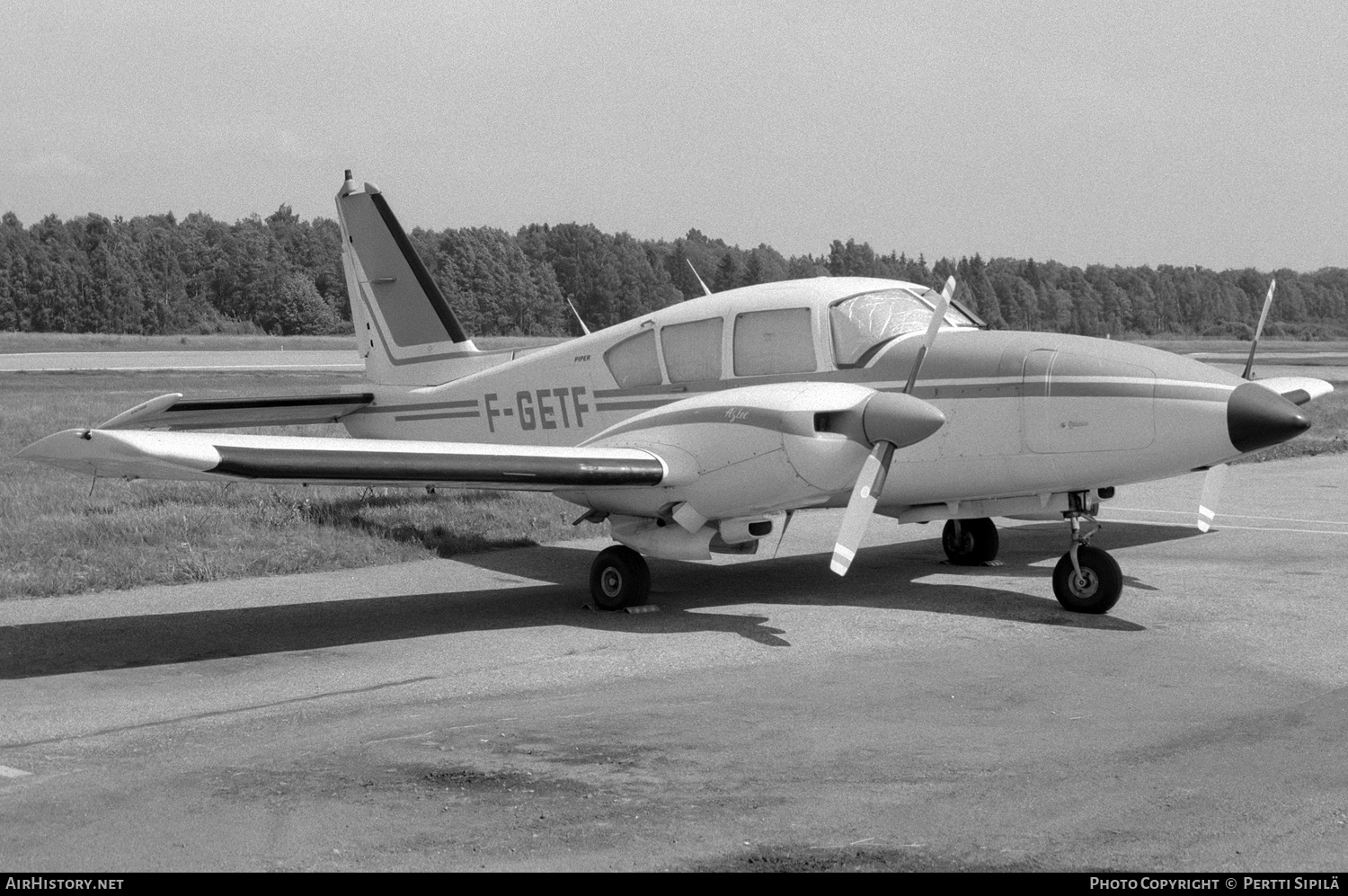 Aircraft Photo of F-GETF | Piper PA-23-250 Aztec F | AirHistory.net #251015