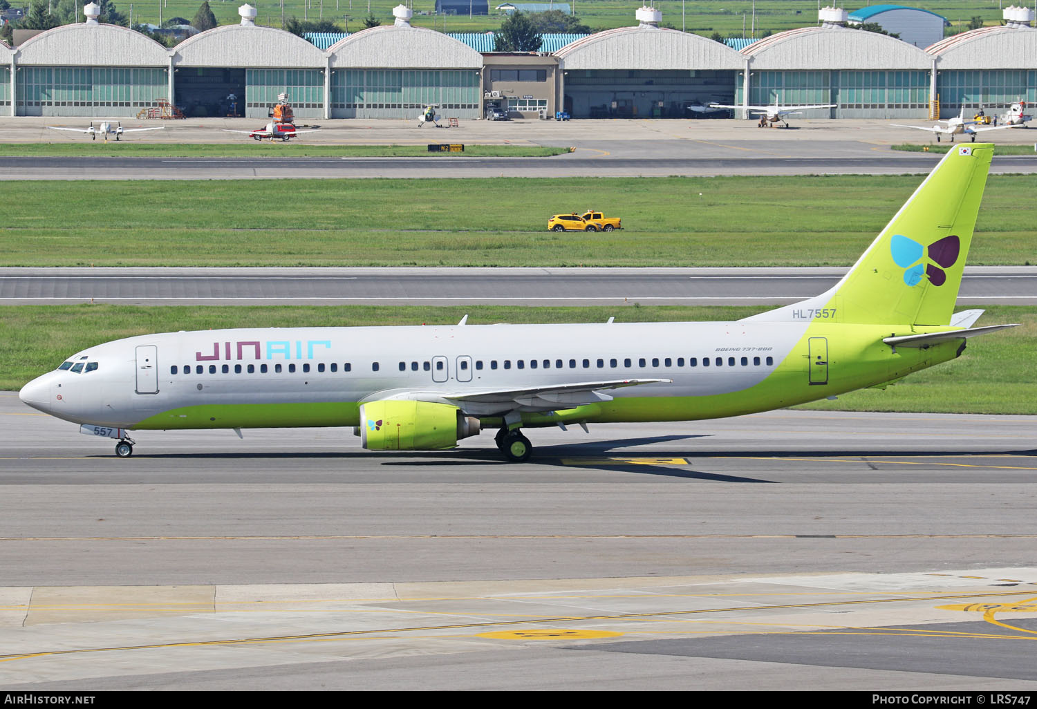 Aircraft Photo of HL7557 | Boeing 737-86N | Jin Air | AirHistory.net #251049