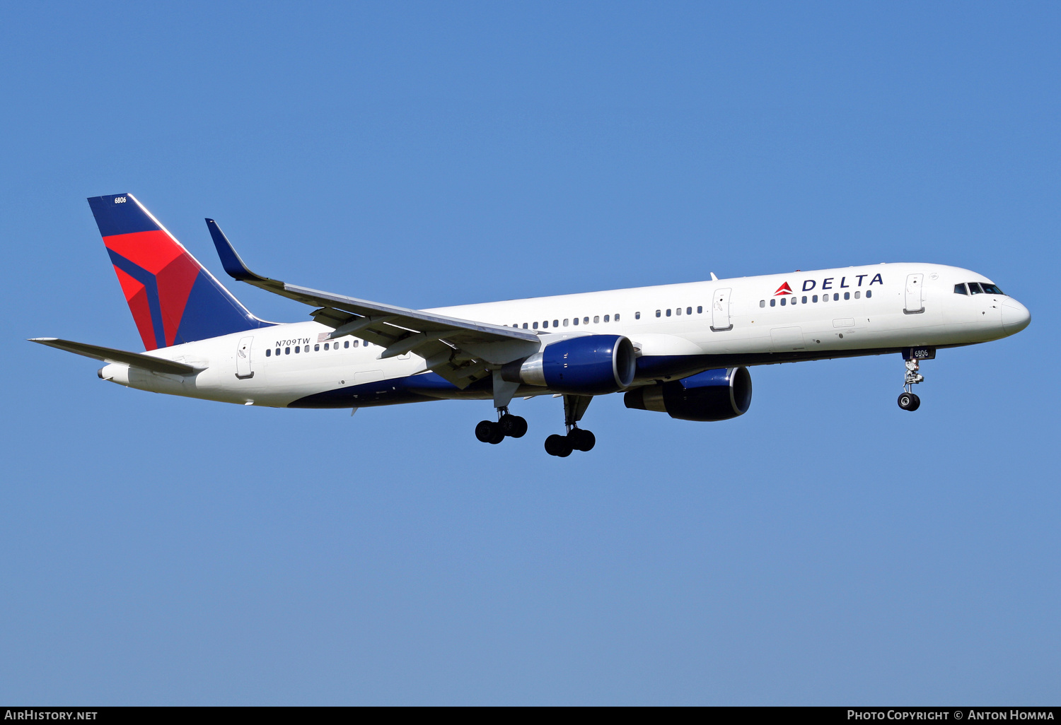 Aircraft Photo of N709TW | Boeing 757-2Q8 | Delta Air Lines | AirHistory.net #251078