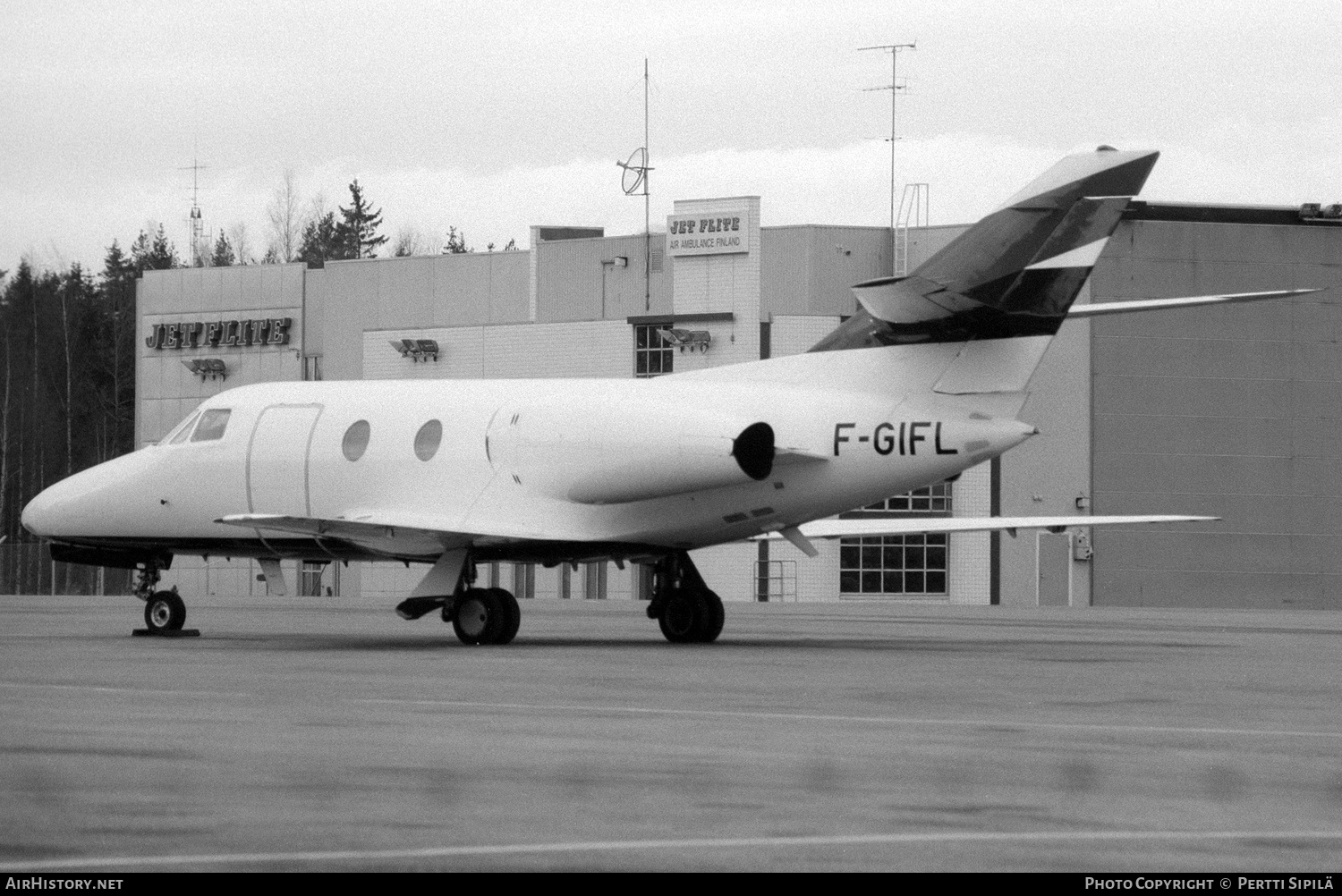 Aircraft Photo of F-GIFL | Dassault Falcon 100 | AirHistory.net #251080