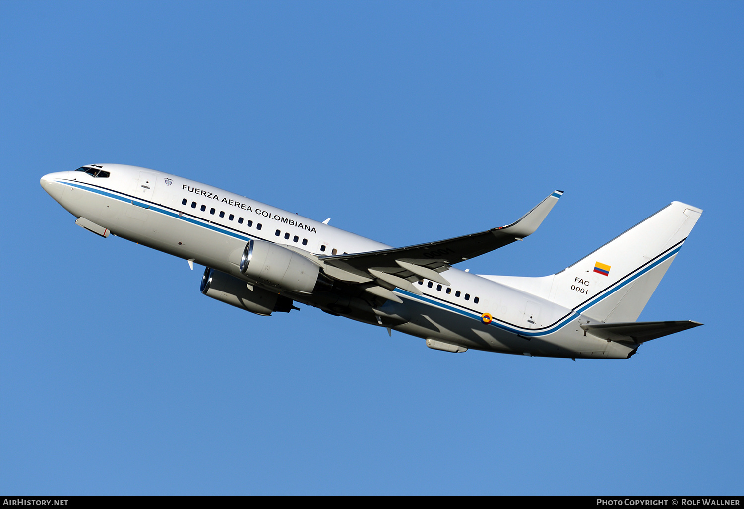 Aircraft Photo of FAC0001 | Boeing 737-74V BBJ | Colombia - Air Force | AirHistory.net #251182