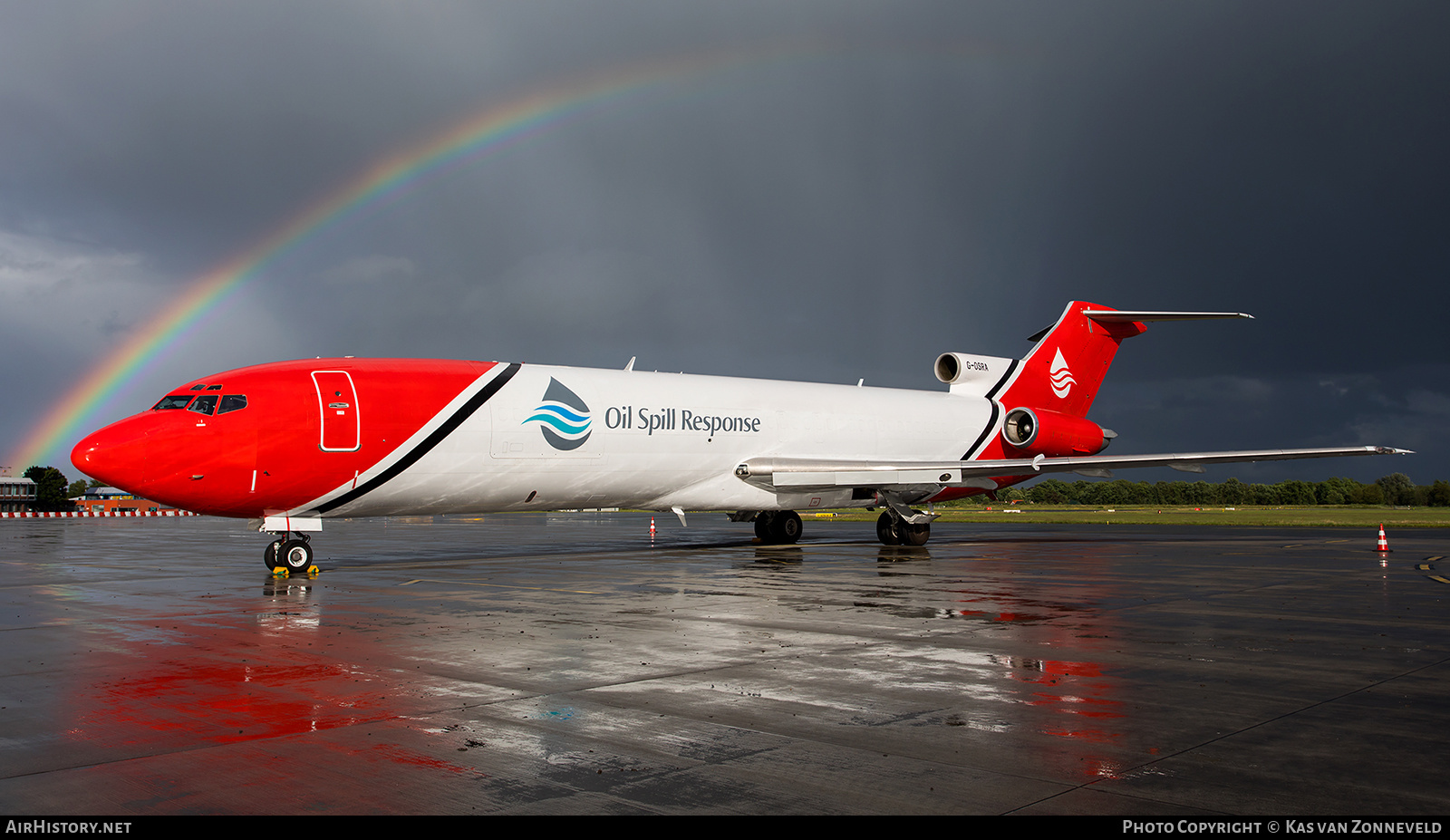 Aircraft Photo of G-OSRA | Boeing 727-2S2F/Adv(RE) Super 27 | Oil Spill Response | AirHistory.net #251294