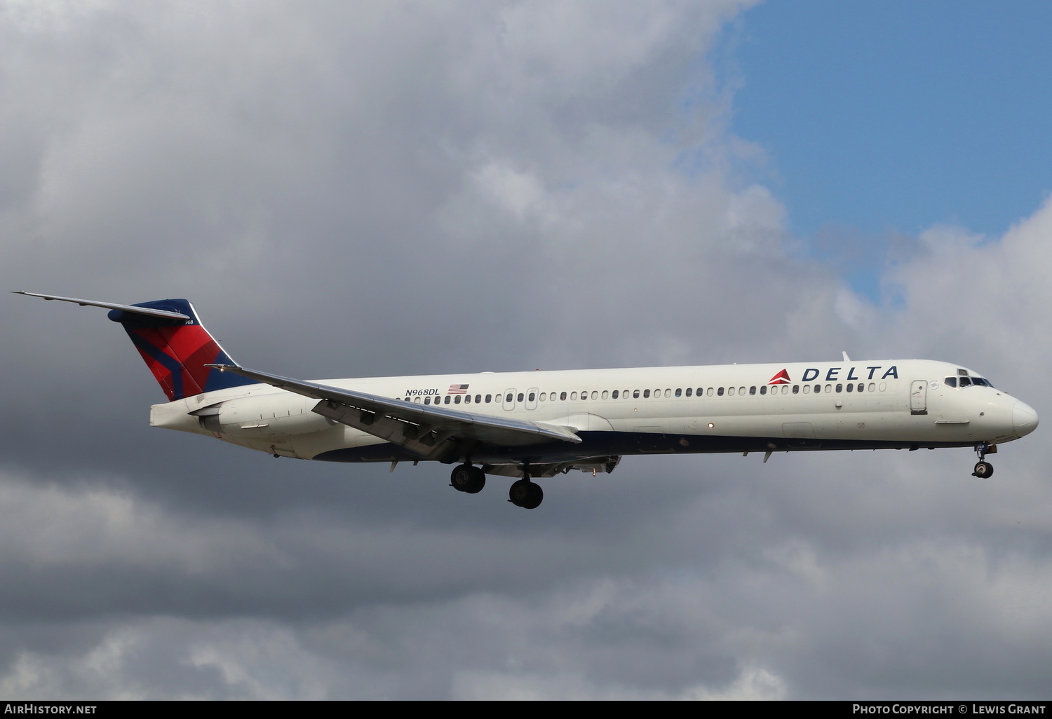 Aircraft Photo of N968DL | McDonnell Douglas MD-88 | Delta Air Lines | AirHistory.net #251326