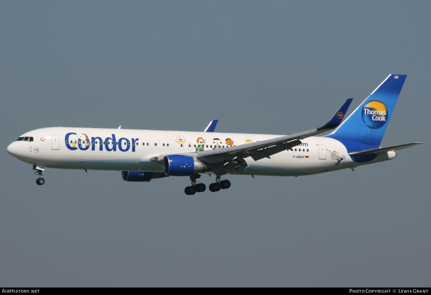 Aircraft Photo of D-ABUH | Boeing 767-330/ER | Condor Flugdienst | AirHistory.net #251439