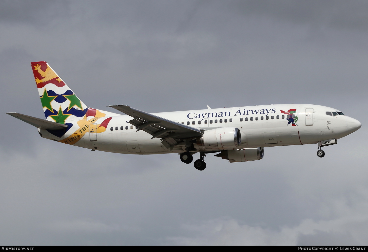 Aircraft Photo of VP-CKW | Boeing 737-36E | Cayman Airways | AirHistory.net #251446