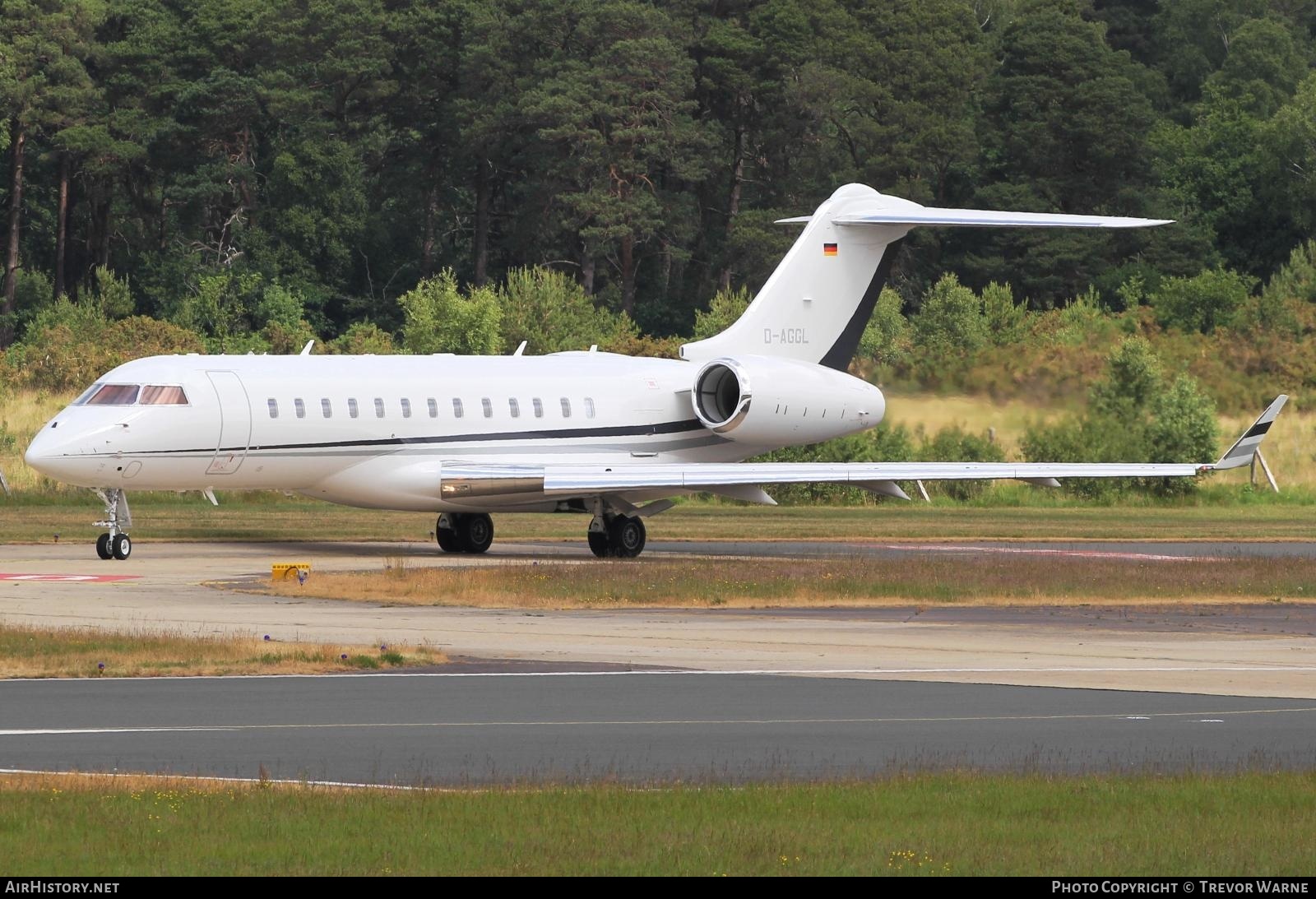 Aircraft Photo of D-AGGL | Bombardier Global 6000 (BD-700-1A10) | AirHistory.net #251474