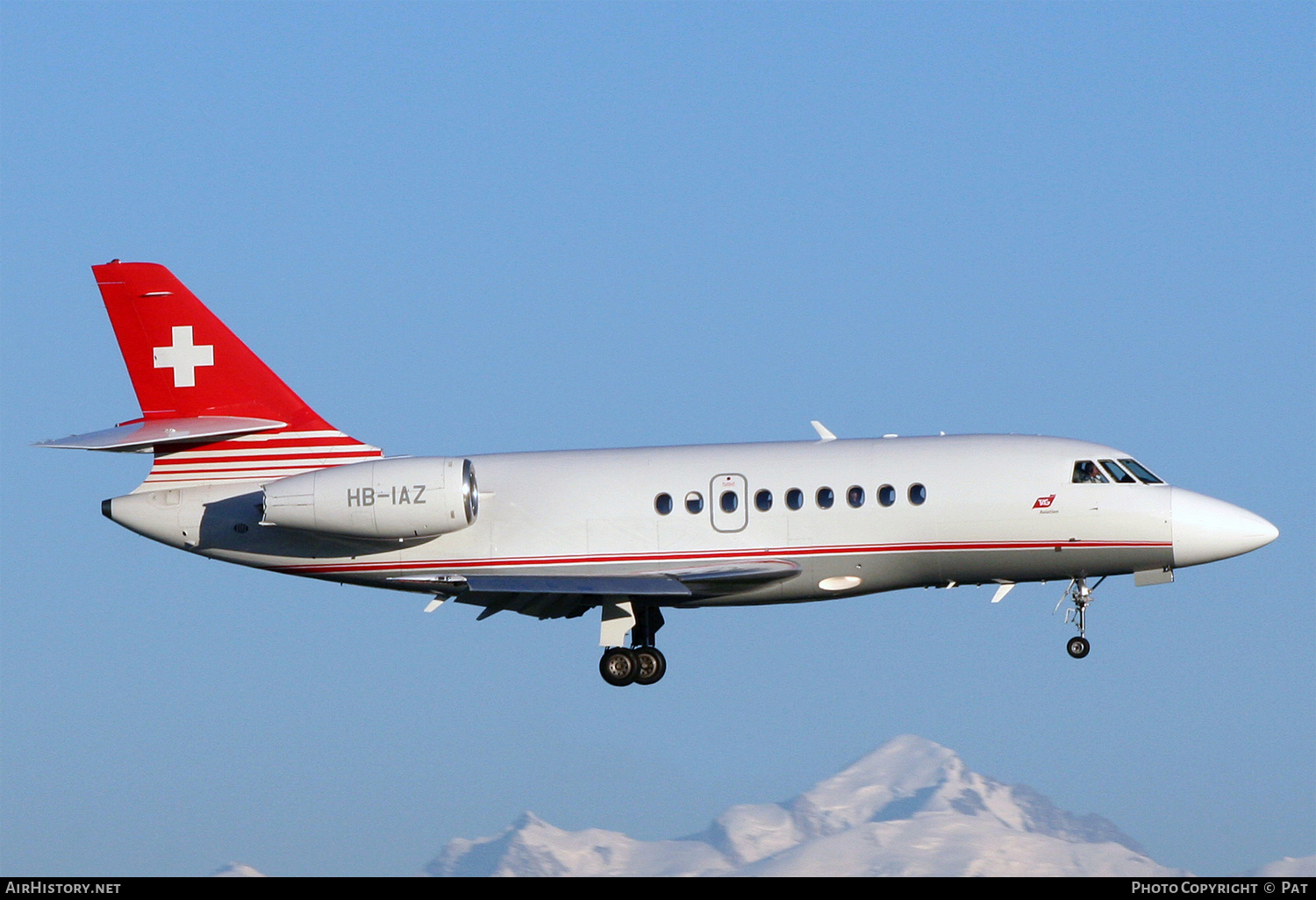 Aircraft Photo of HB-IAZ | Dassault Falcon 2000 | TAG Aviation | AirHistory.net #251490