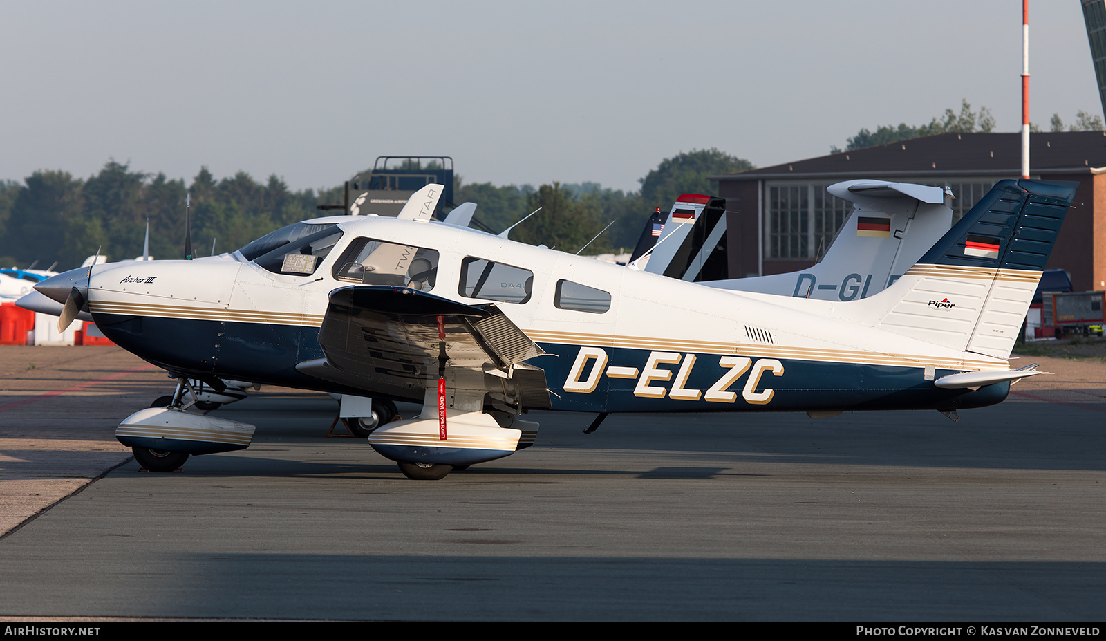 Aircraft Photo of D-ELZC | Piper PA-28-181 Archer III | AirHistory.net #251610