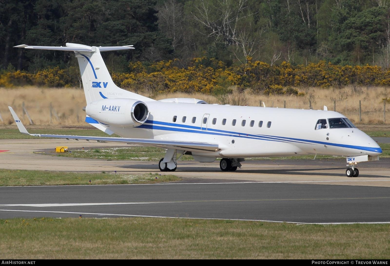 Aircraft Photo of M-AAKV | Embraer Legacy 650 (EMB-135BJ) | AirHistory.net #251810