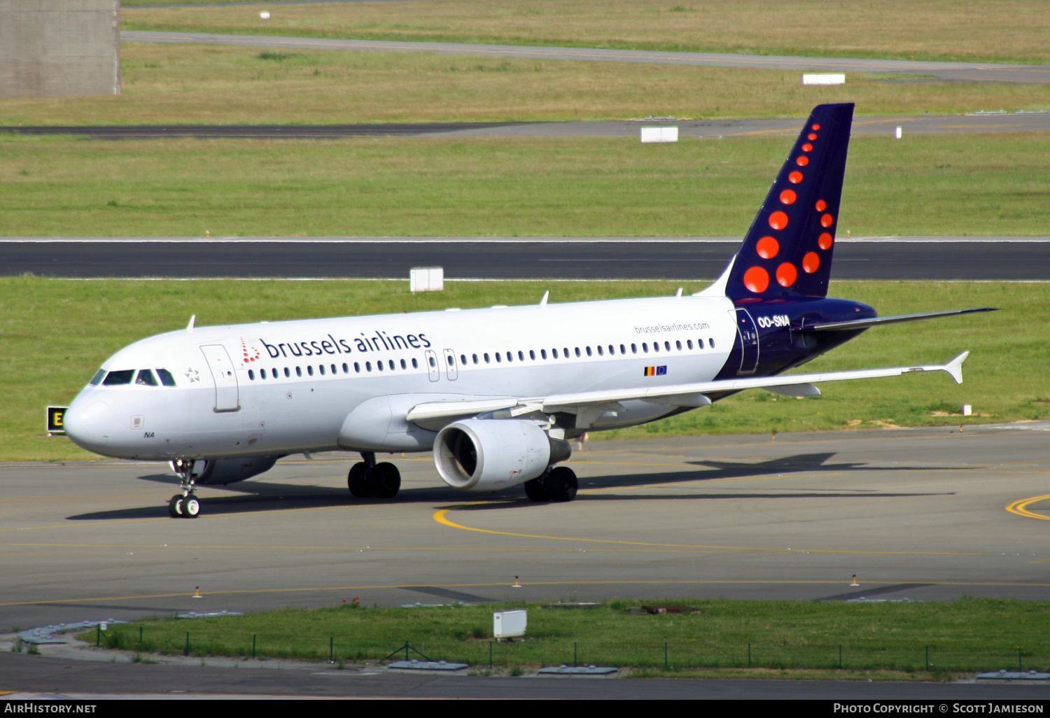Aircraft Photo of OO-SNA | Airbus A320-214 | Brussels Airlines | AirHistory.net #251873