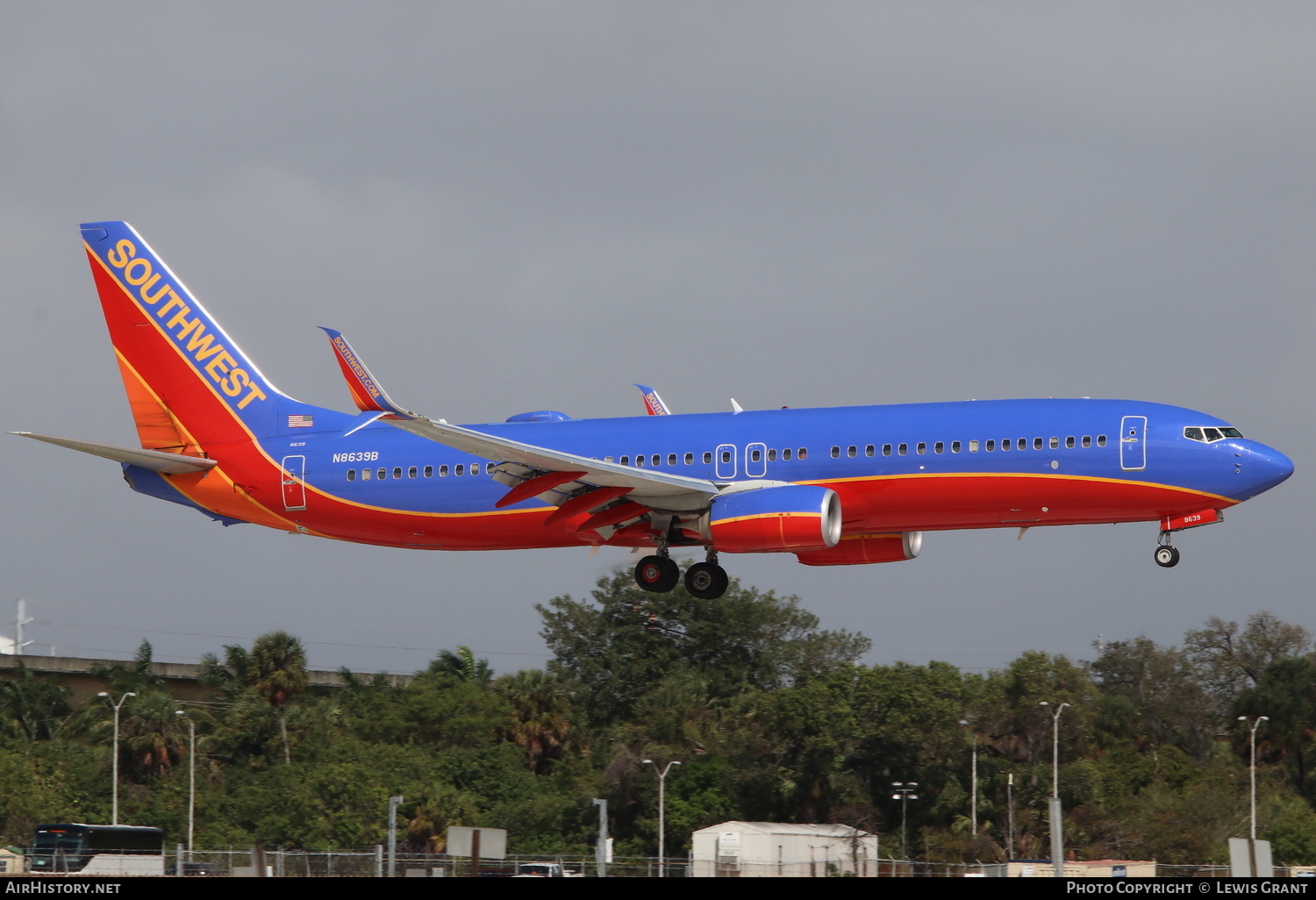 Aircraft Photo of N8639B | Boeing 737-8H4 | Southwest Airlines | AirHistory.net #251946