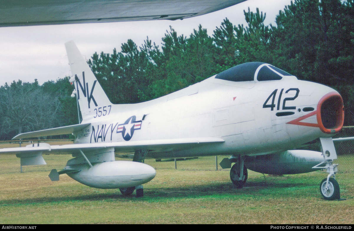 Aircraft Photo of 143557 / 3557 | North American FJ-4B Fury | USA - Navy | AirHistory.net #252092