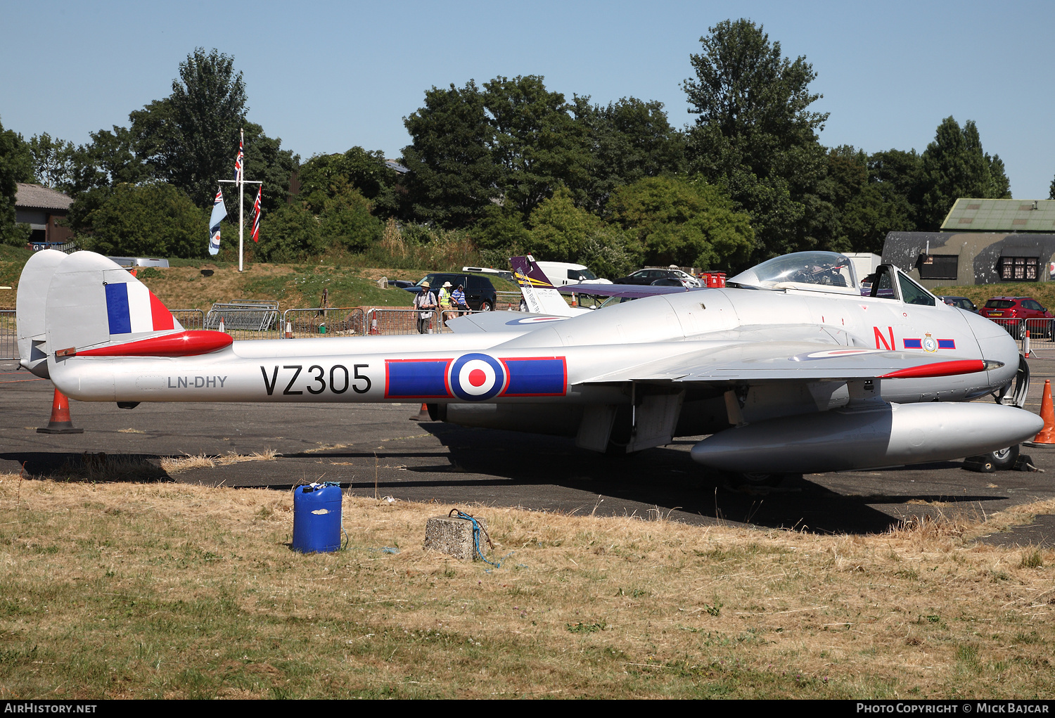 Aircraft Photo of LN-DHY / VZ305 | De Havilland D.H. 100 Vampire FB6 | UK - Air Force | AirHistory.net #252132