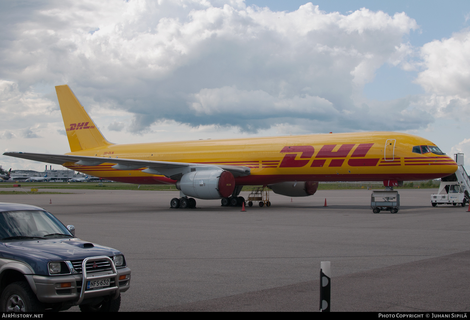 Aircraft Photo of OO-DLN | Boeing 757-236/SF | DHL International | AirHistory.net #252189