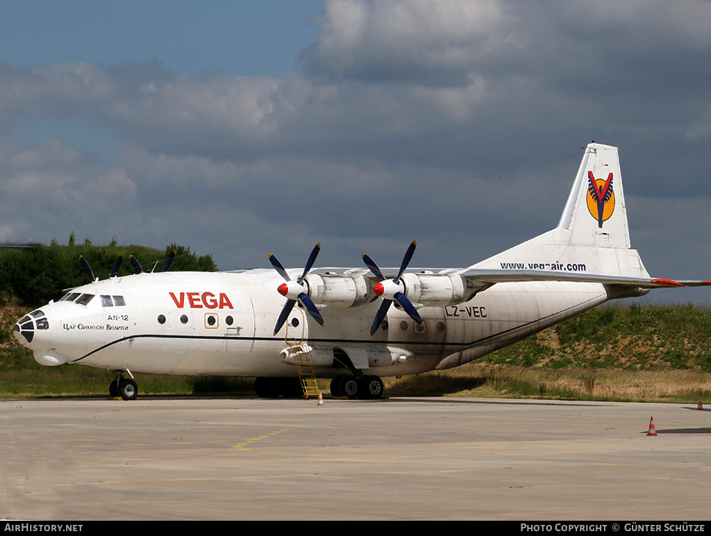 Aircraft Photo of LZ-VEC | Antonov An-12BP | Vega Airlines | AirHistory.net #252208